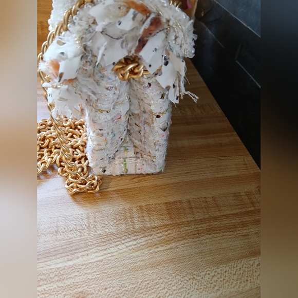 FOR SWAG SHOW ONLY Kurt Geiger NWT White Crochet & Lace Kensington & Dustbag - Picture 5 of 10